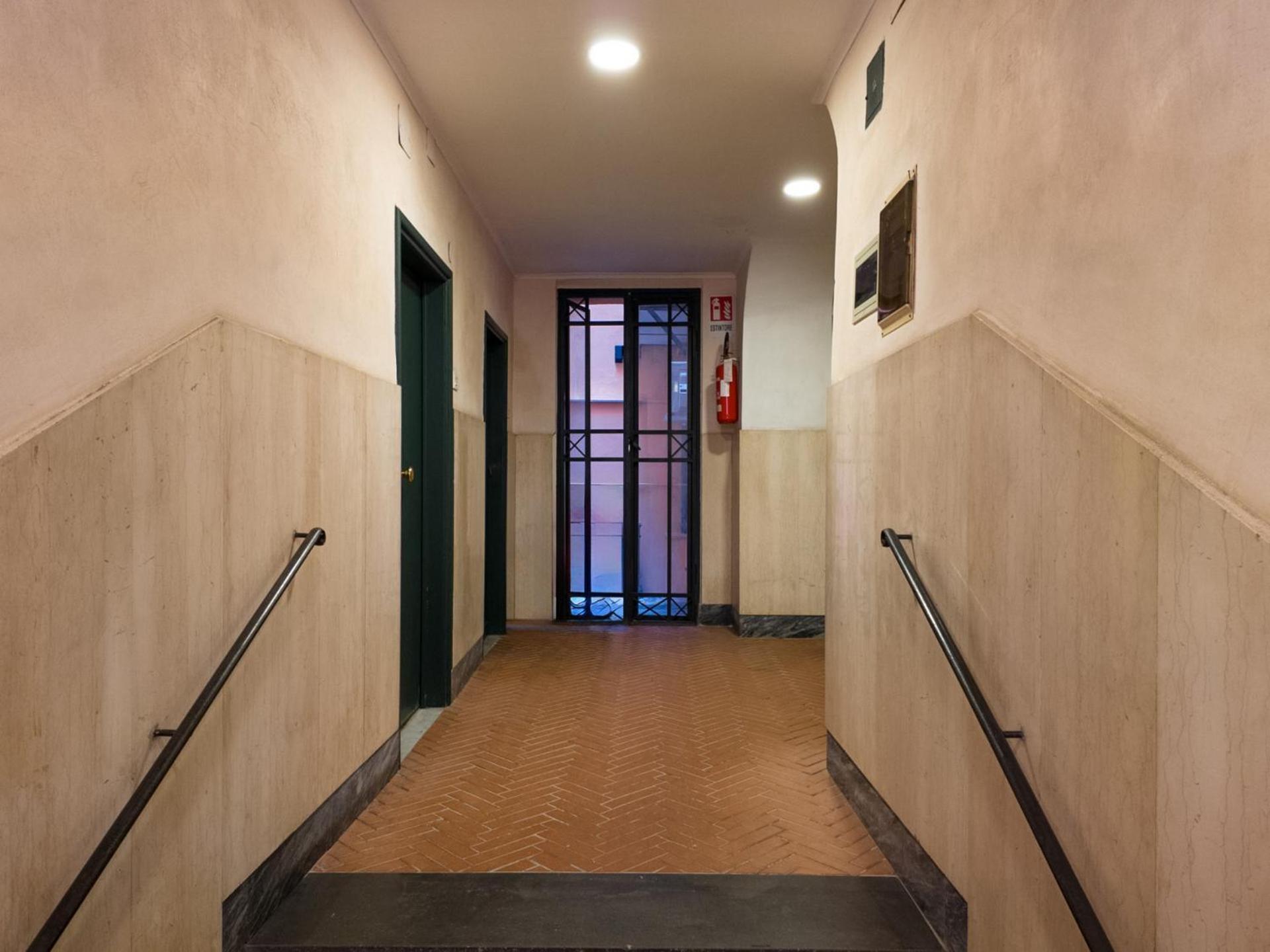 Appartement The Rent - Three-room Near The Colosseum *